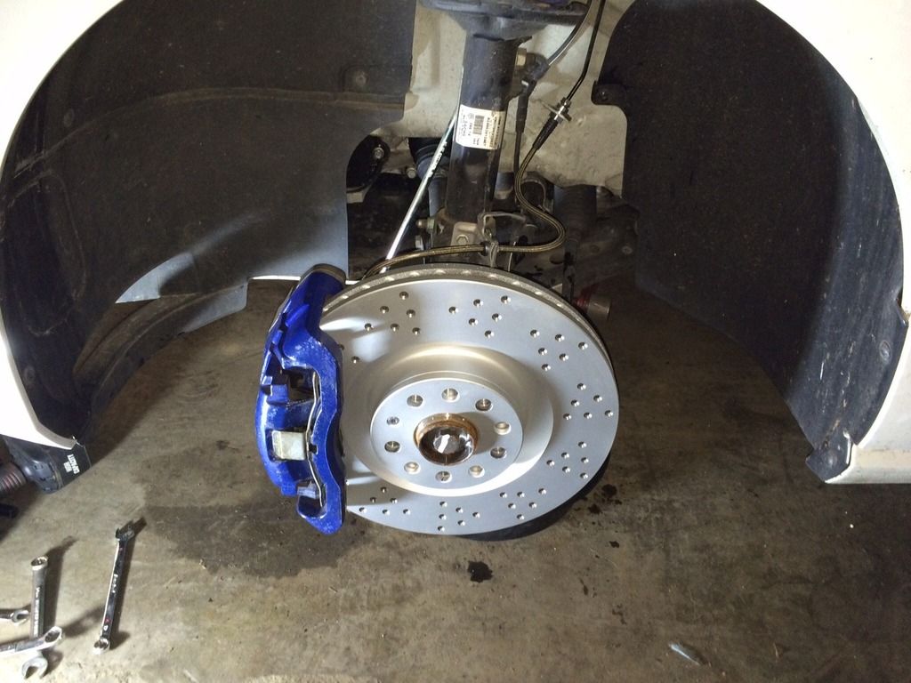 Mk5 R32 brakes installed... VW Vortex Volkswagen Forum